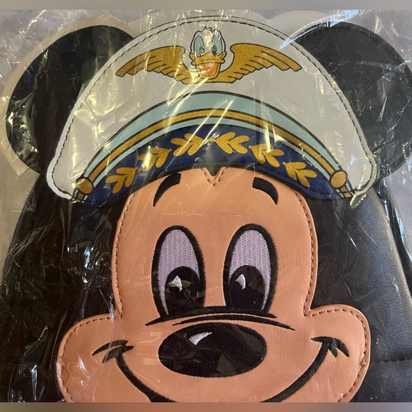 NWT D23 x Amazon Mickey Mouse One: Walt’s Plane - Pilot Mickey Backpack - Picture 7 of 16